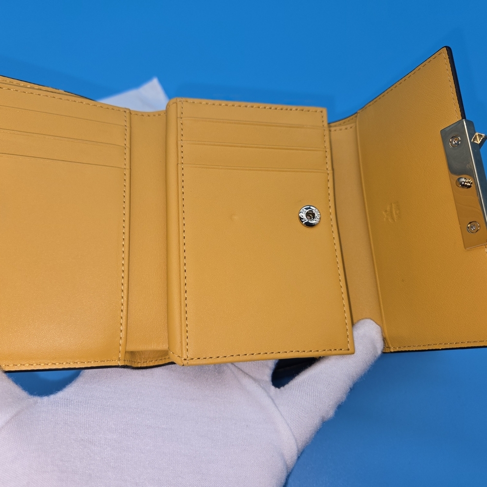 MCM Navy and Beige Leather Wallet - Picture 4 of 11